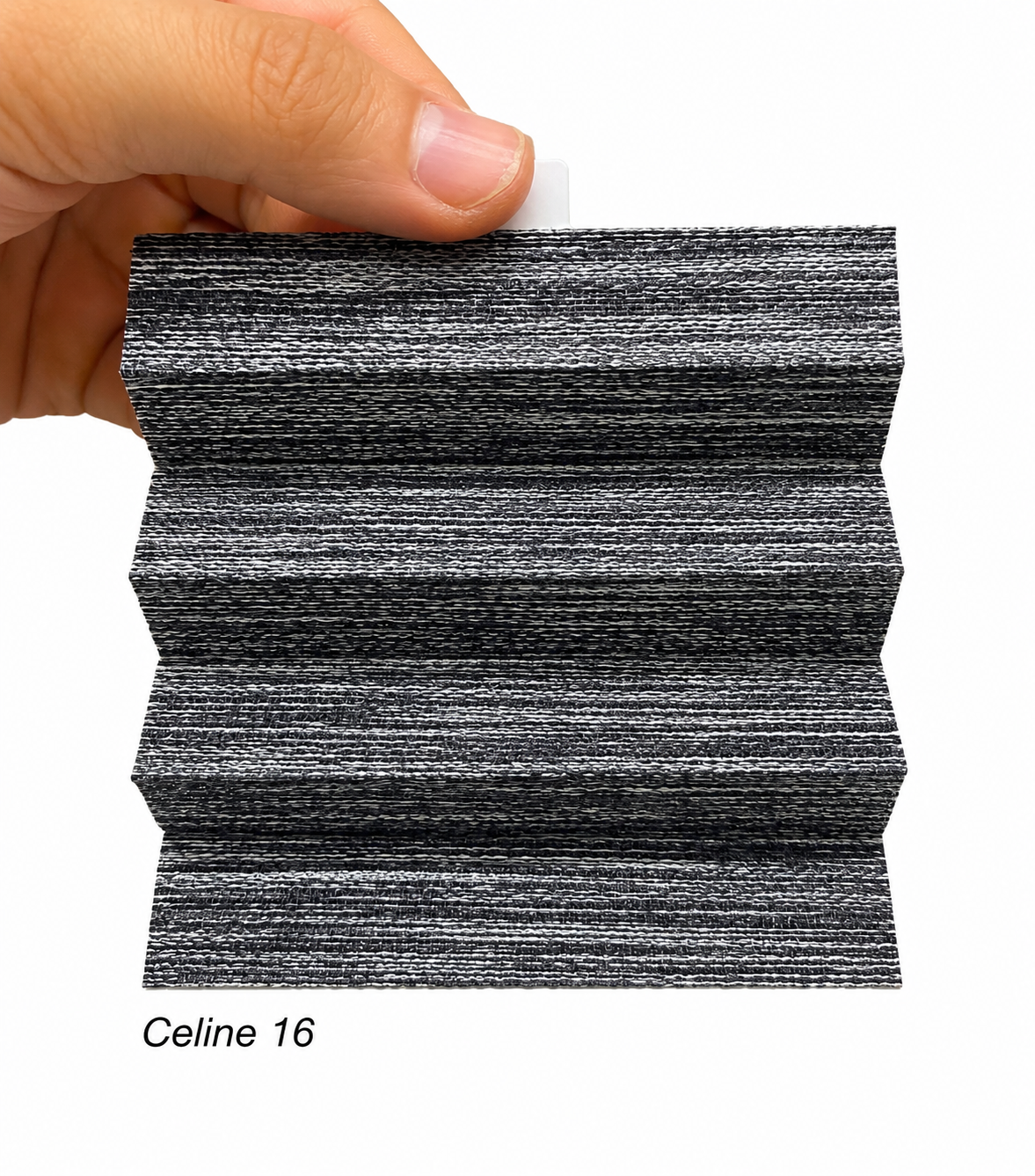 Celine 16 siyah keten dokulu plise perde kumaş numunesi, yakın çekim