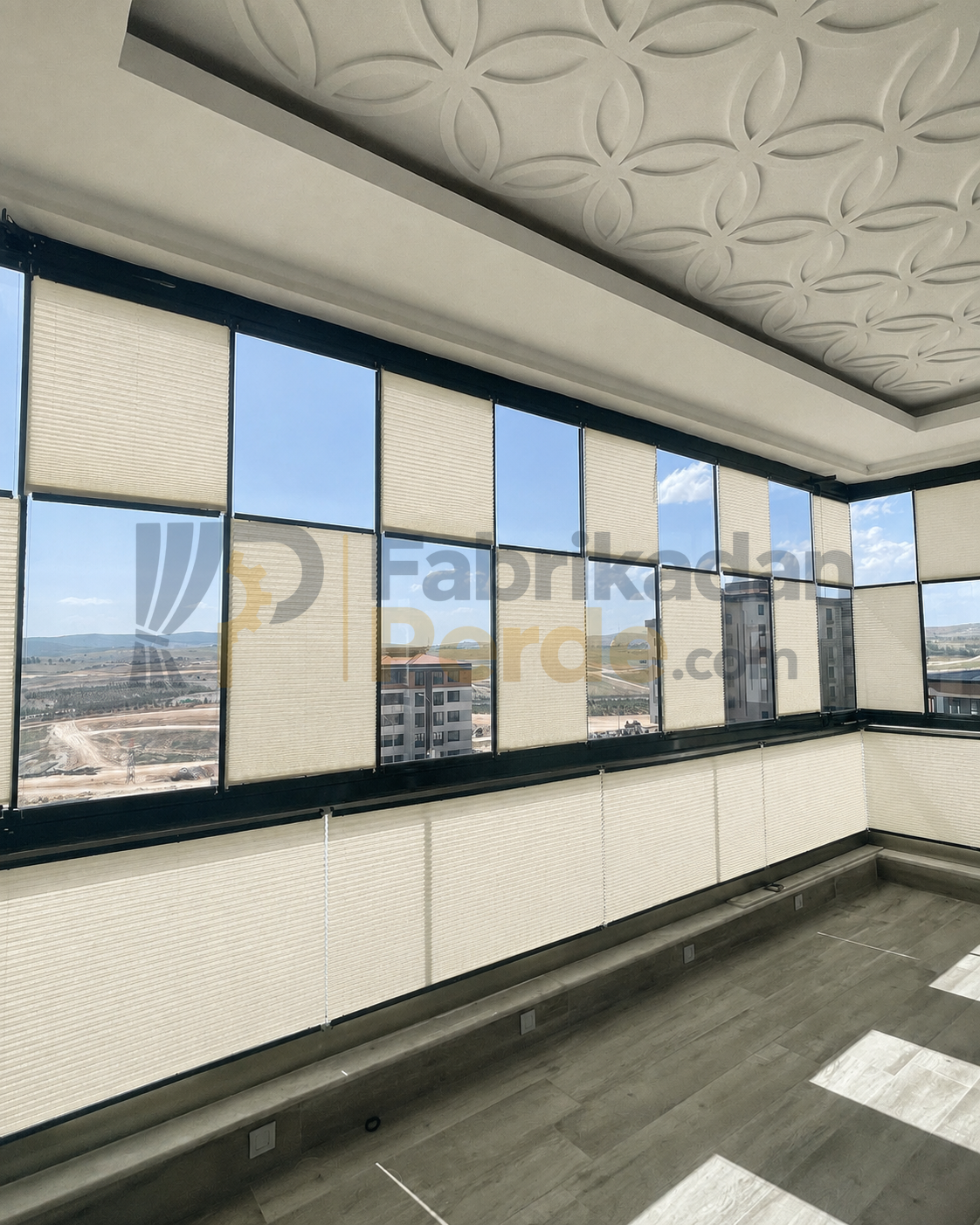 Krem Esperanza plise perde köşe cam balkon uygulaması