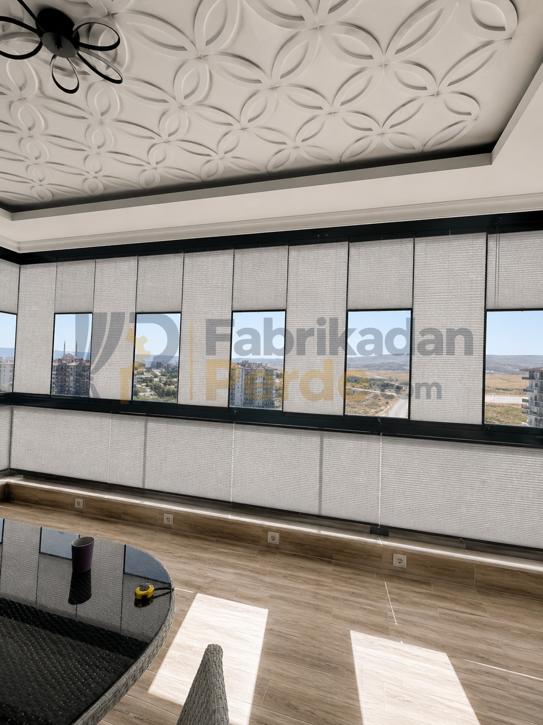 Esperanza taş rengi plise perde cam balkon uygulaması